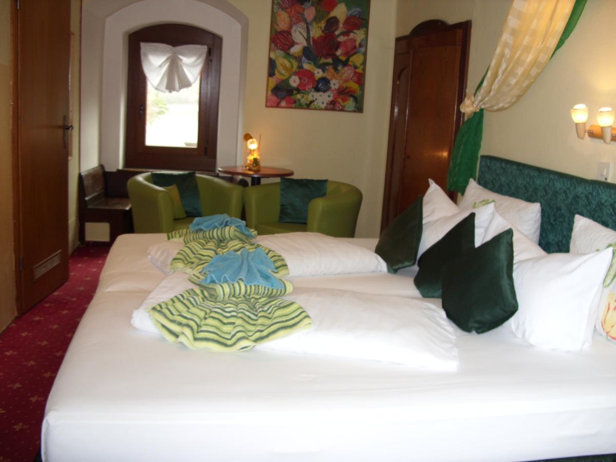 باشاراش Hotel Kranenturm المظهر الخارجي الصورة